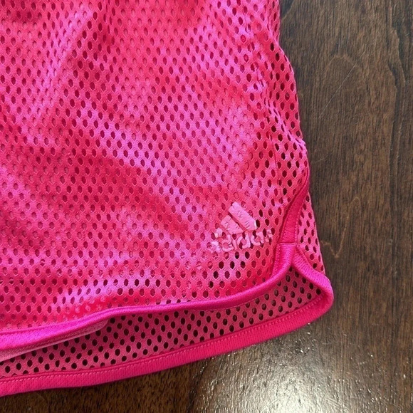 Adidas women’s mesh lined shorts medium super cute excellent condition - Picture 2 of 4